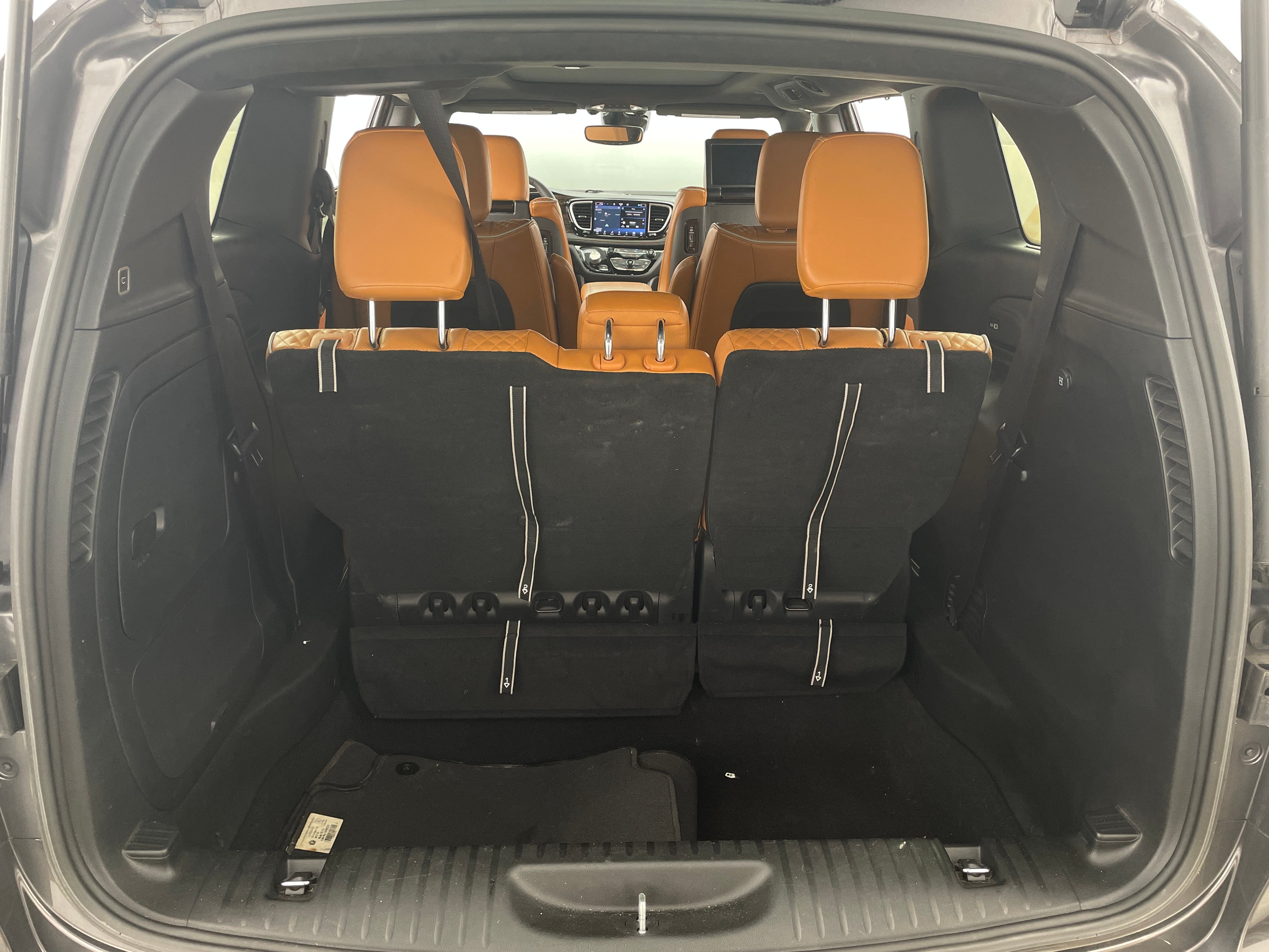 chrysler pacifica hybrid 2022 2C4RC1N72NR209960 image chrysler pacifica hybrid 2022 2C4RC1N72NR209960 image